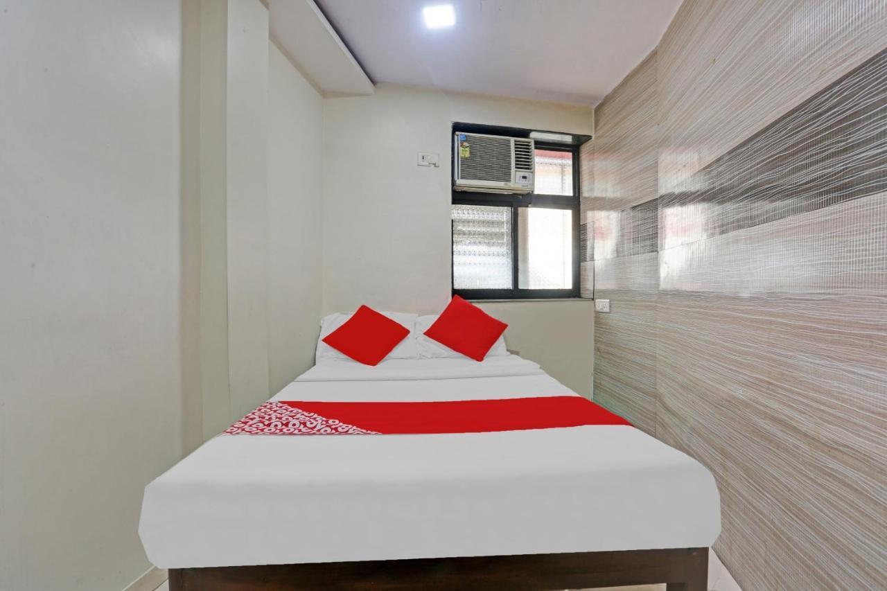 Oyo 84398 Maroshi Residency Bombaim Exterior foto