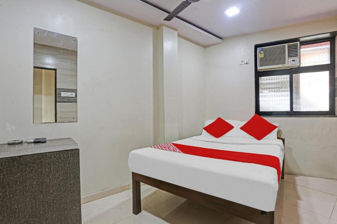 Oyo 84398 Maroshi Residency Bombaim Exterior foto